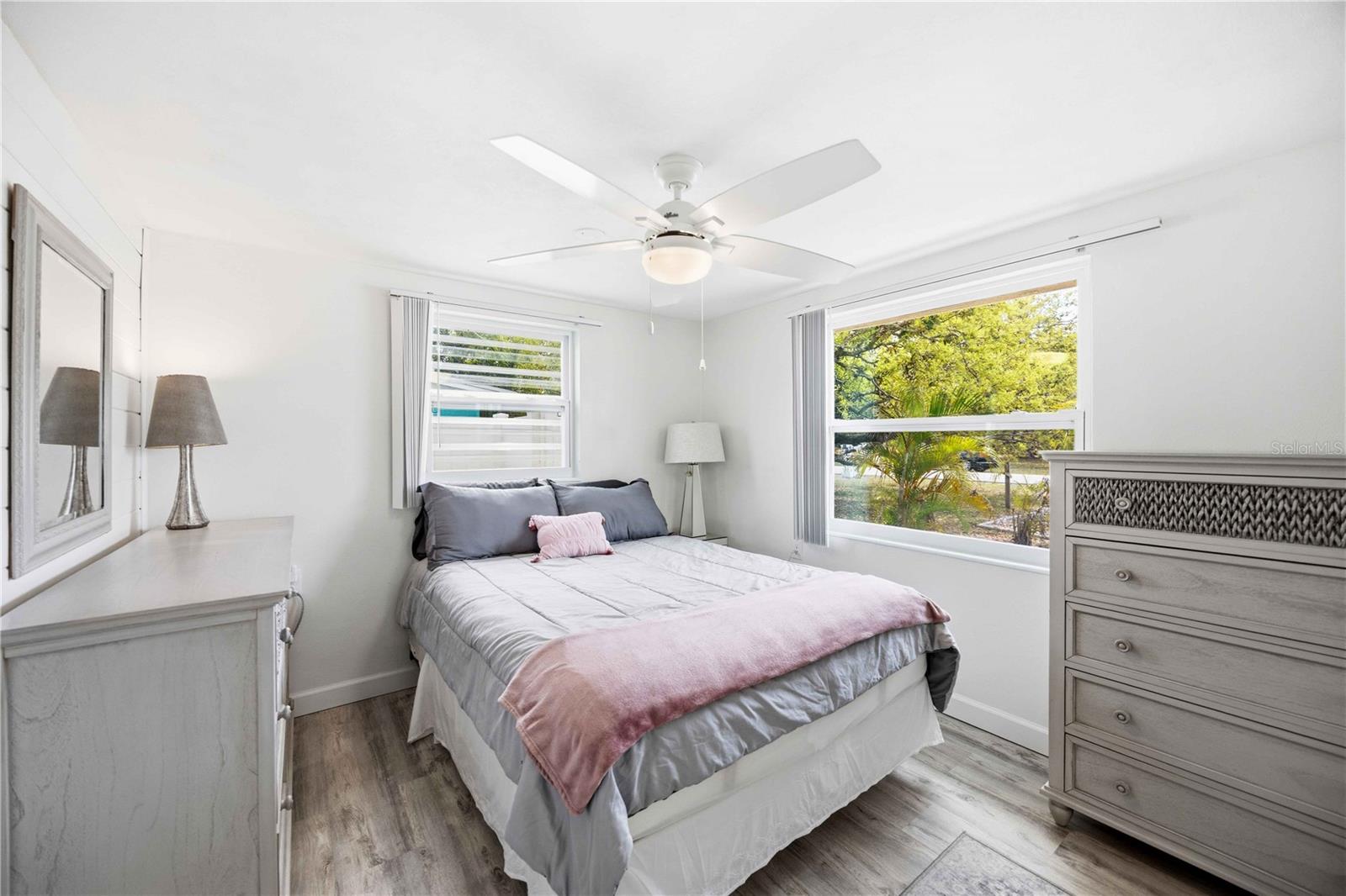 Image 26 of 55 For 370 Fray Street