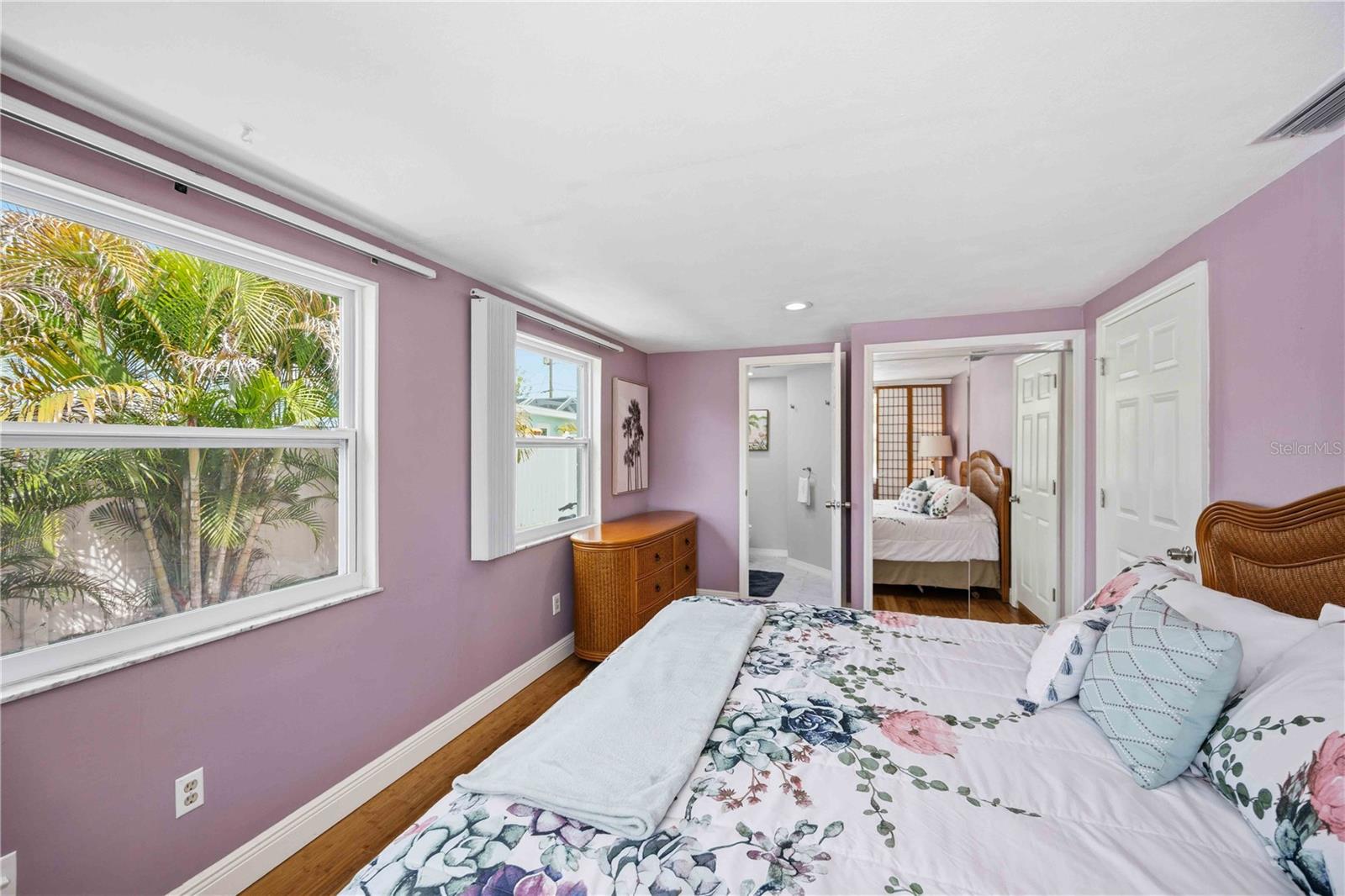 Image 28 of 55 For 370 Fray Street