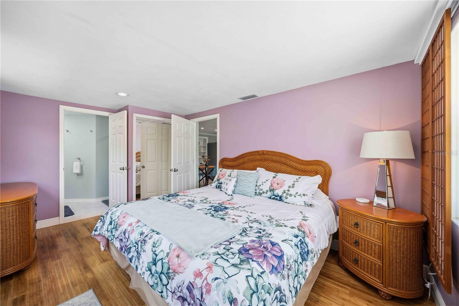 Image 29 of 55 For 370 Fray Street