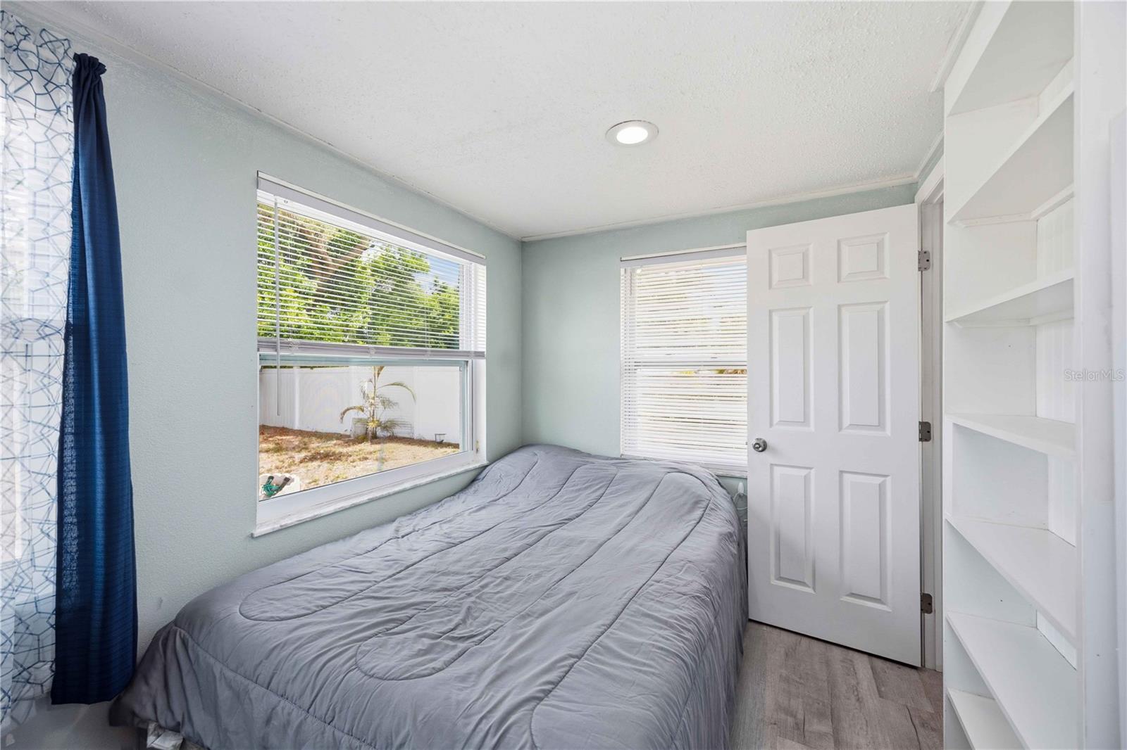 Image 43 of 55 For 370 Fray Street