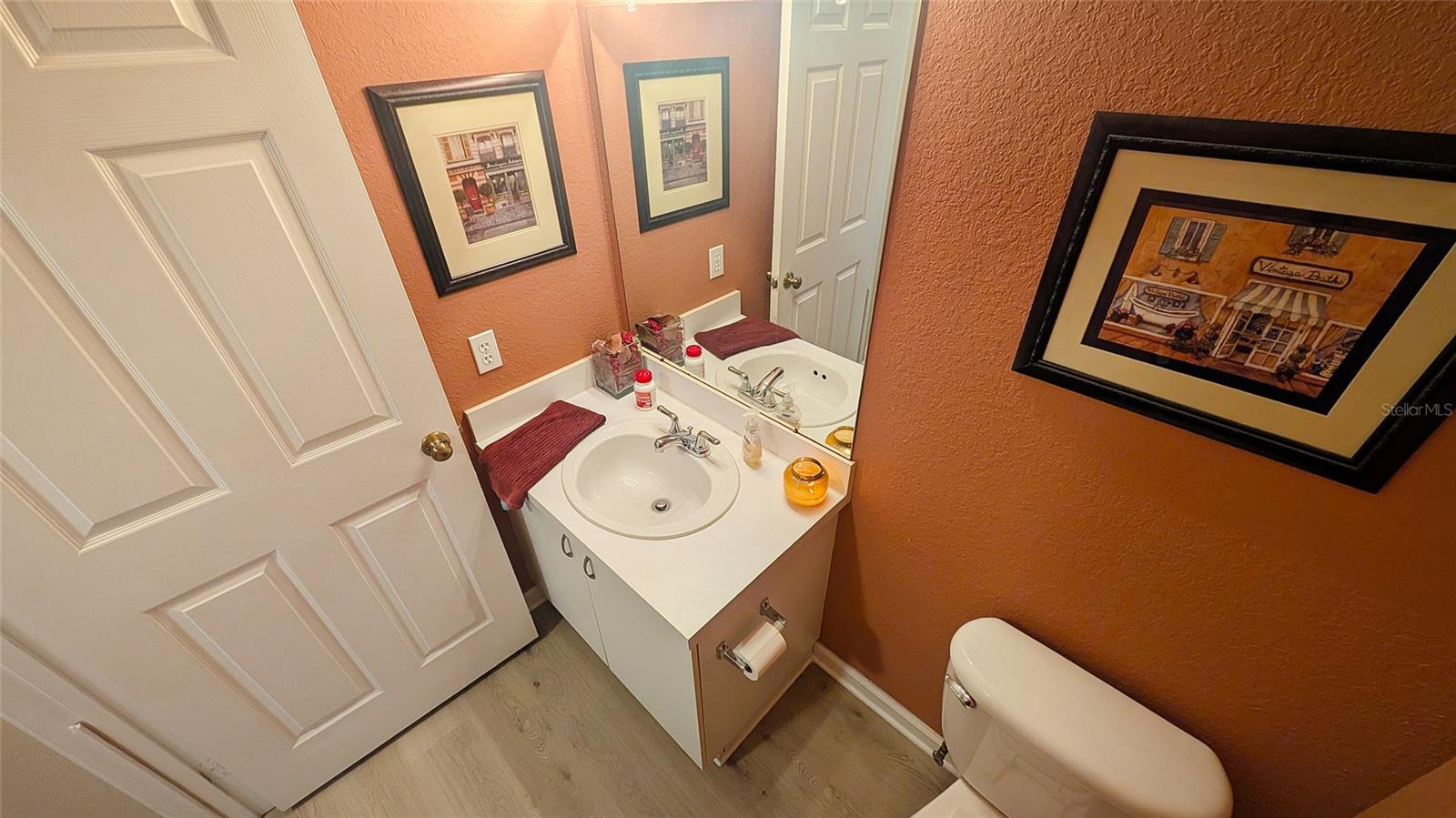 Image 12 of 36 For 850 Tamiami Trail 831