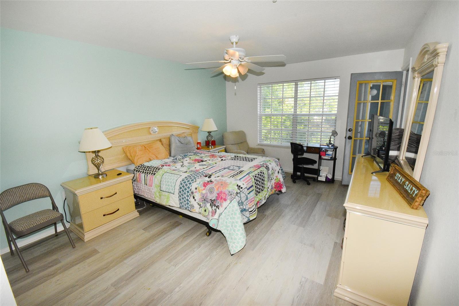 Image 13 of 36 For 850 Tamiami Trail 831