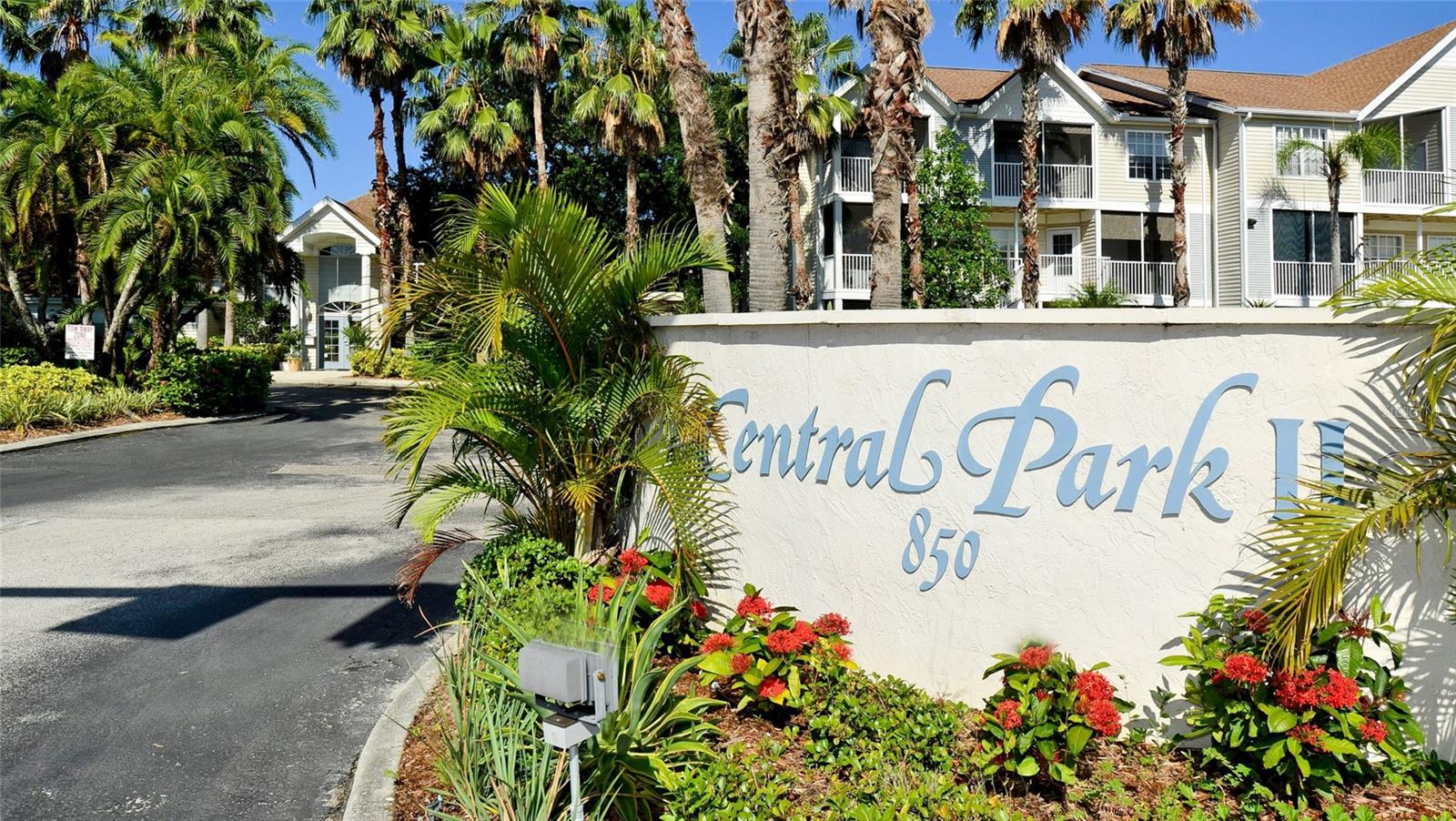 Image 2 of 36 For 850 Tamiami Trail 831