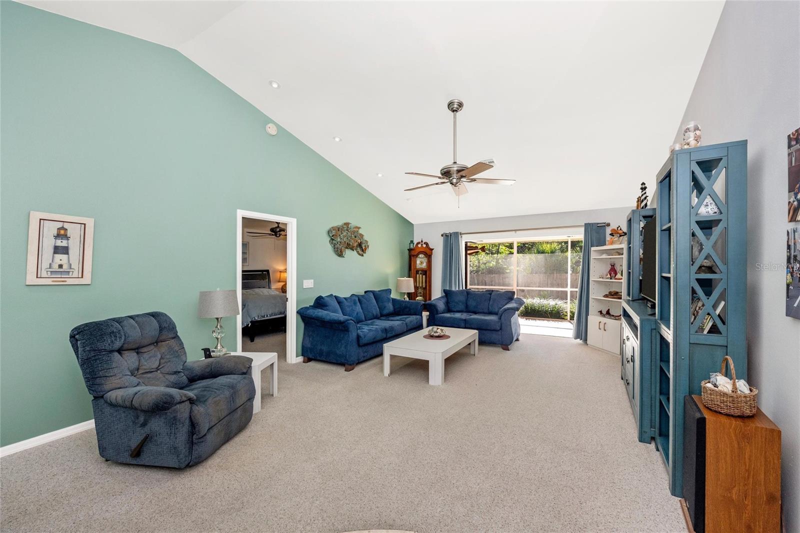 Image 10 of 55 For 125 Englewood Garden Court