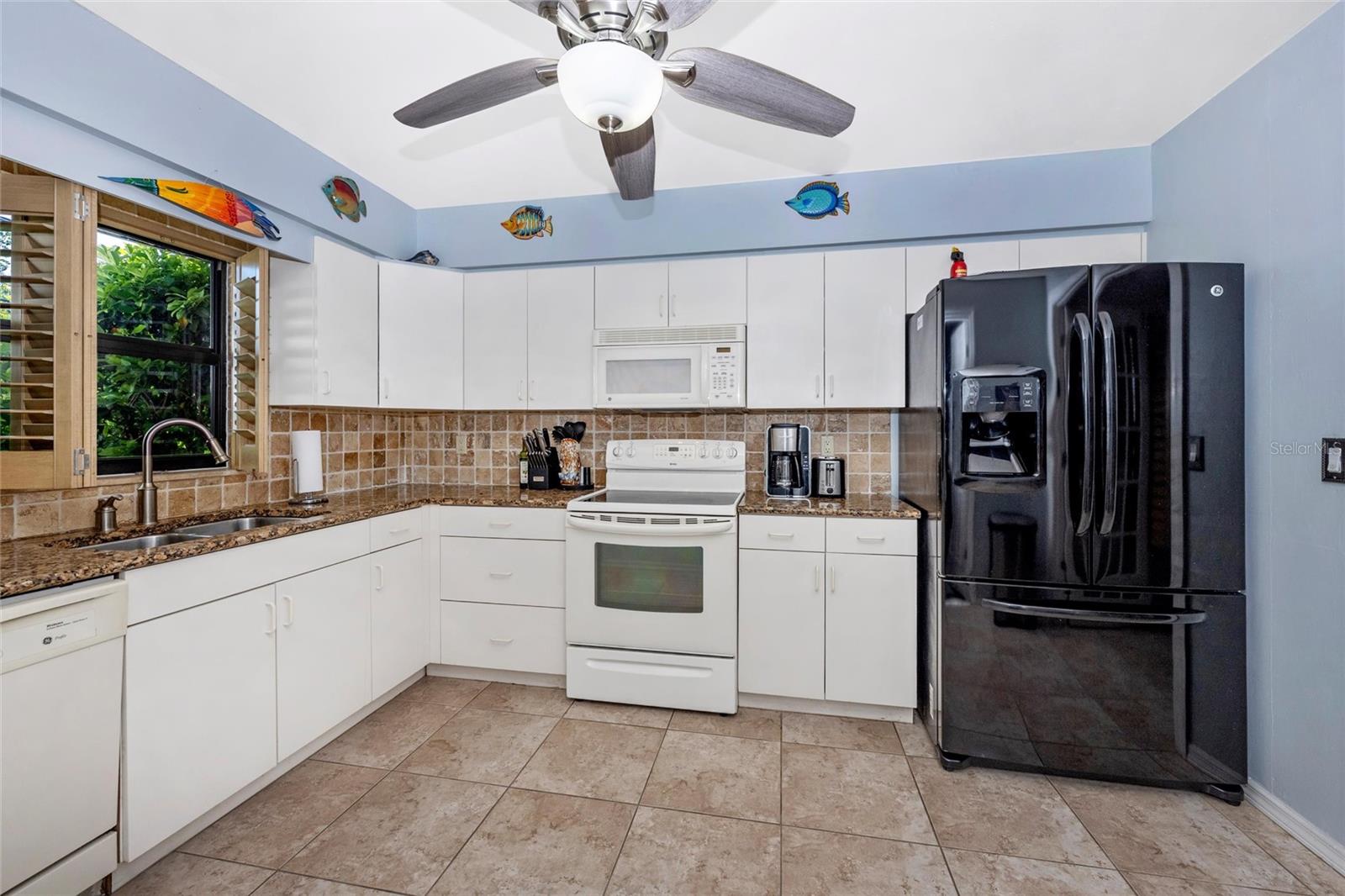 Image 20 of 55 For 125 Englewood Garden Court