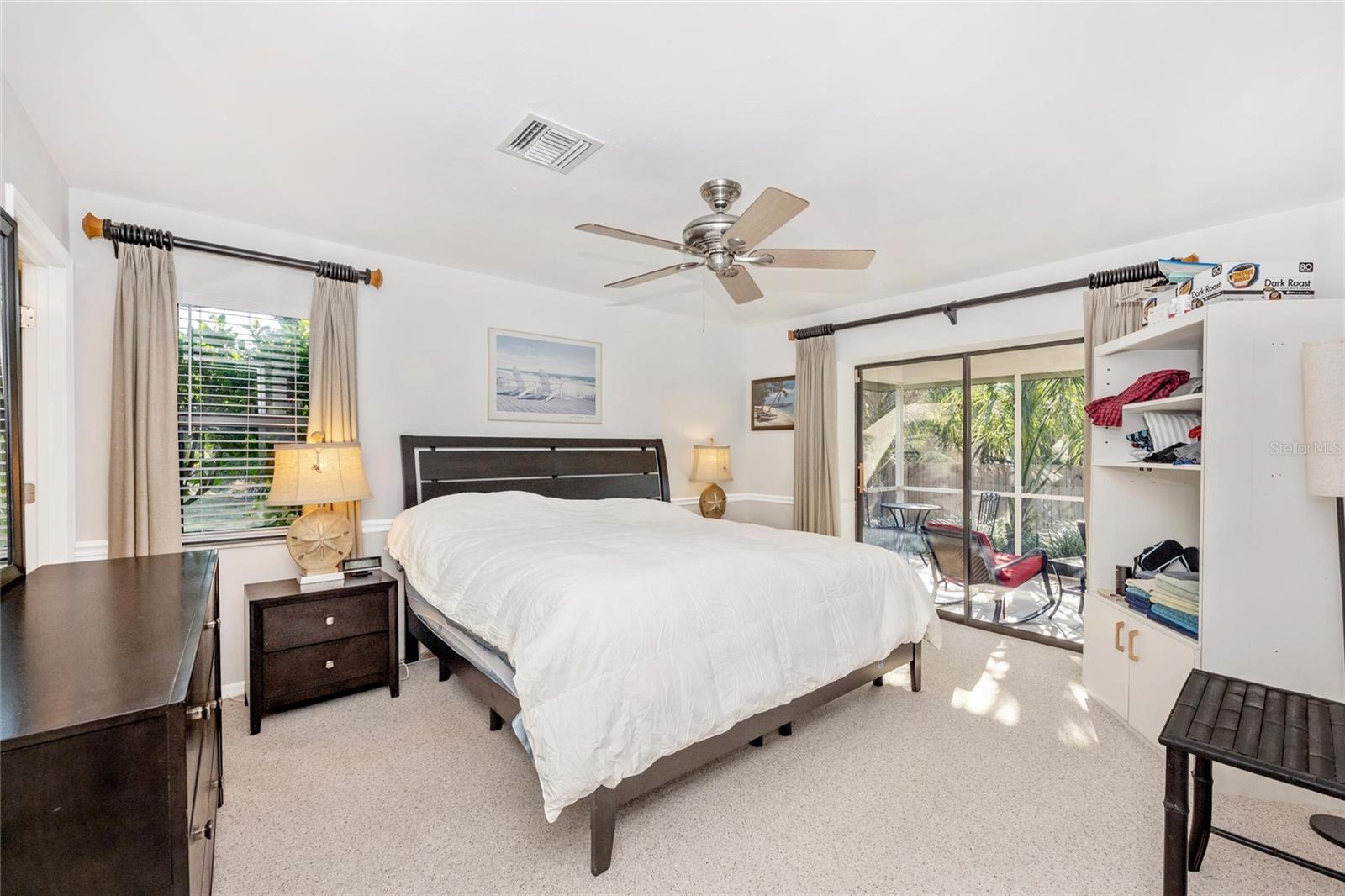 Image 24 of 55 For 125 Englewood Garden Court