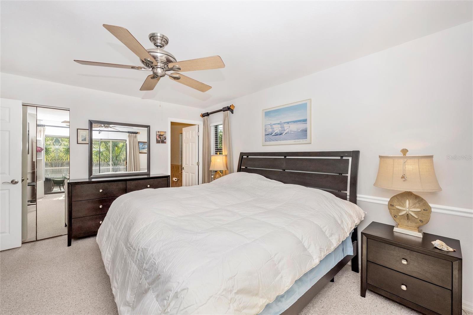 Image 26 of 55 For 125 Englewood Garden Court