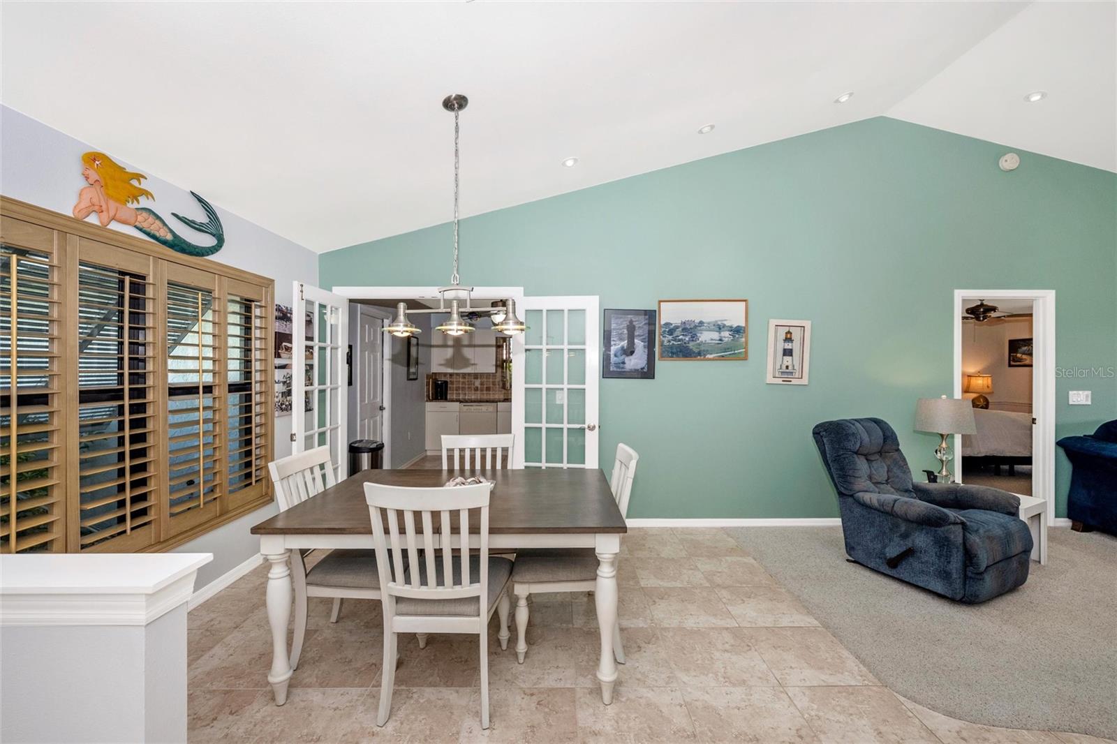 Image 6 of 55 For 125 Englewood Garden Court