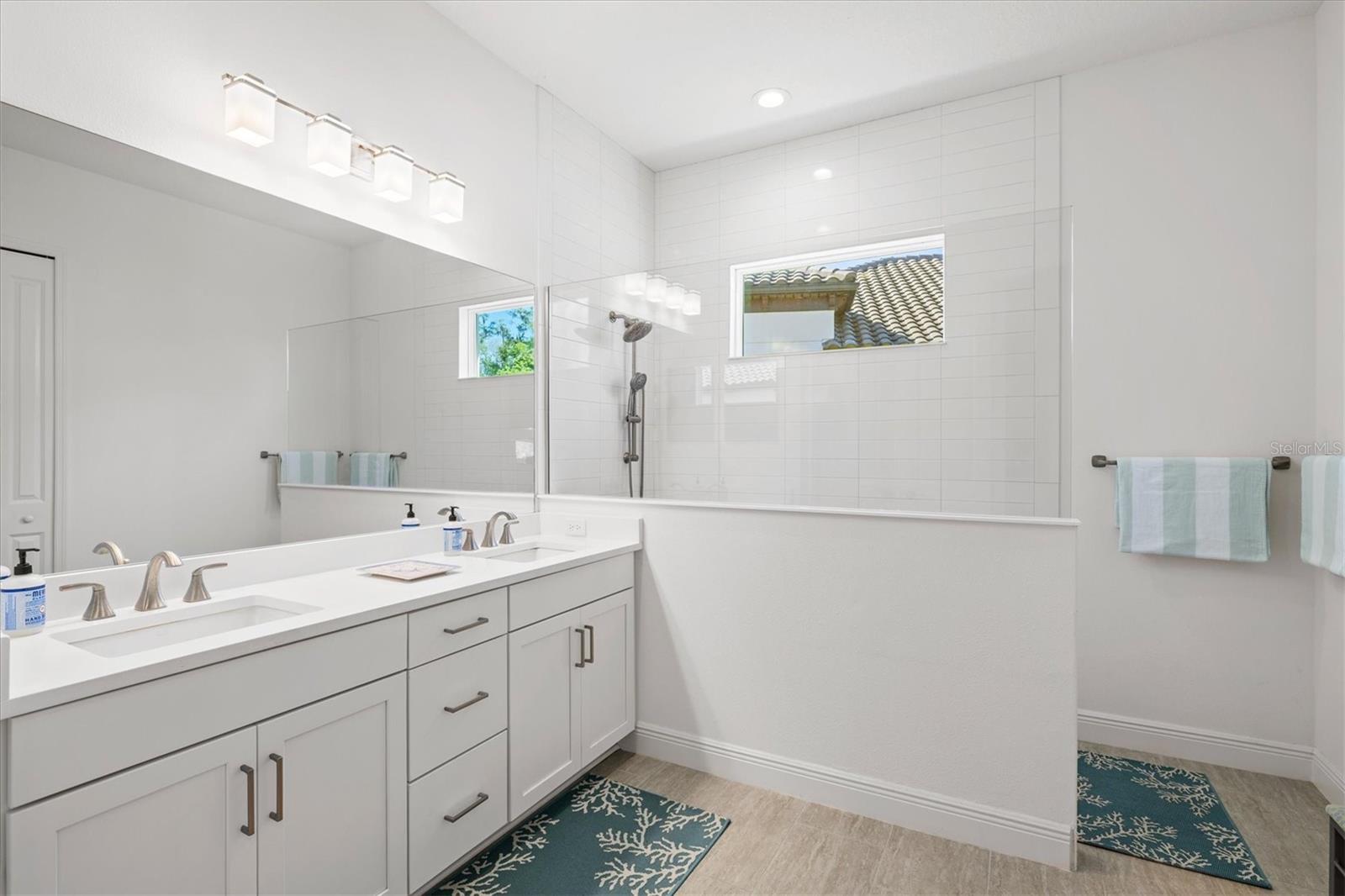 Image 19 of 58 For 3612 Ocean Blue Cove