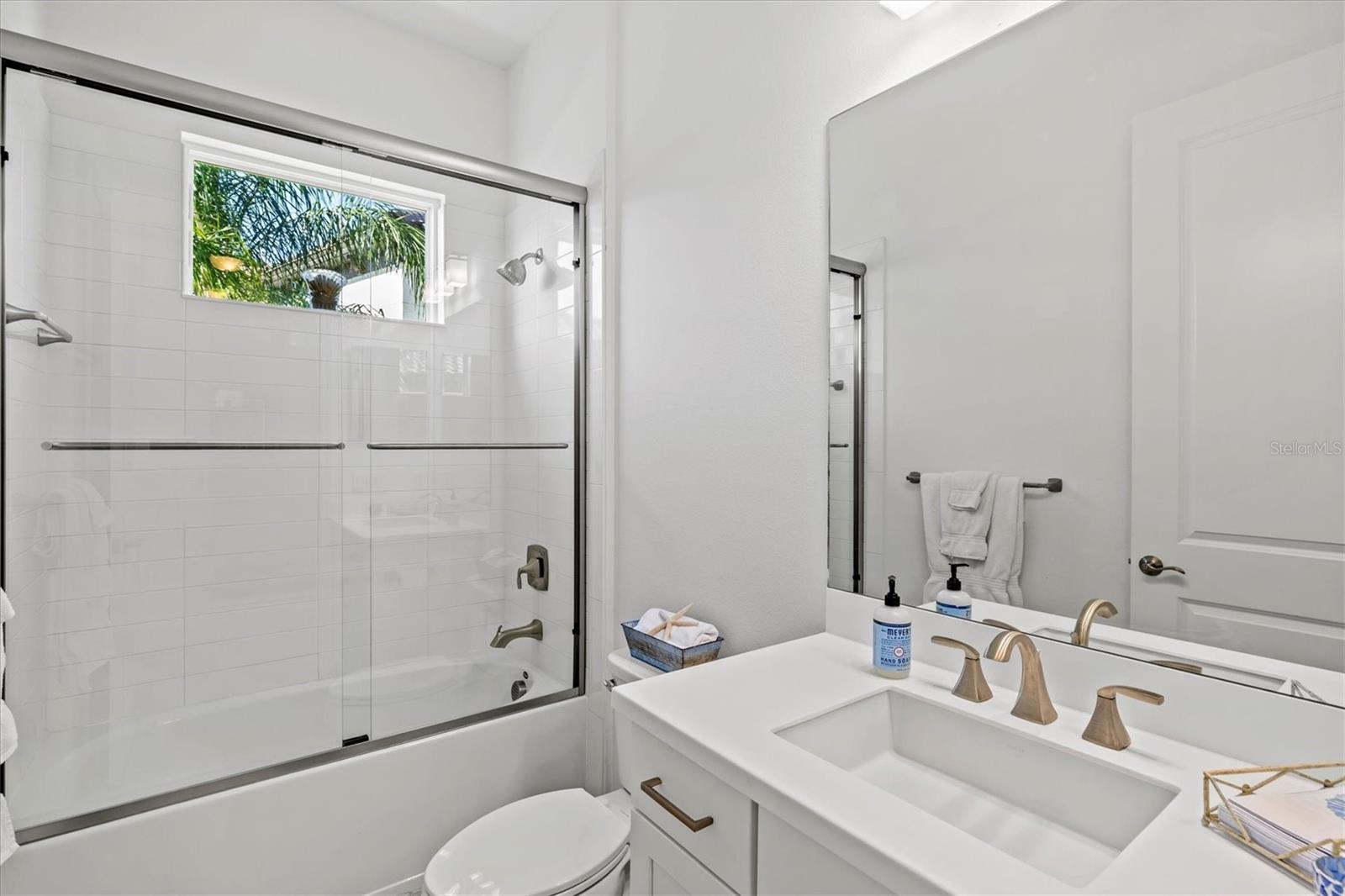 Image 22 of 58 For 3612 Ocean Blue Cove