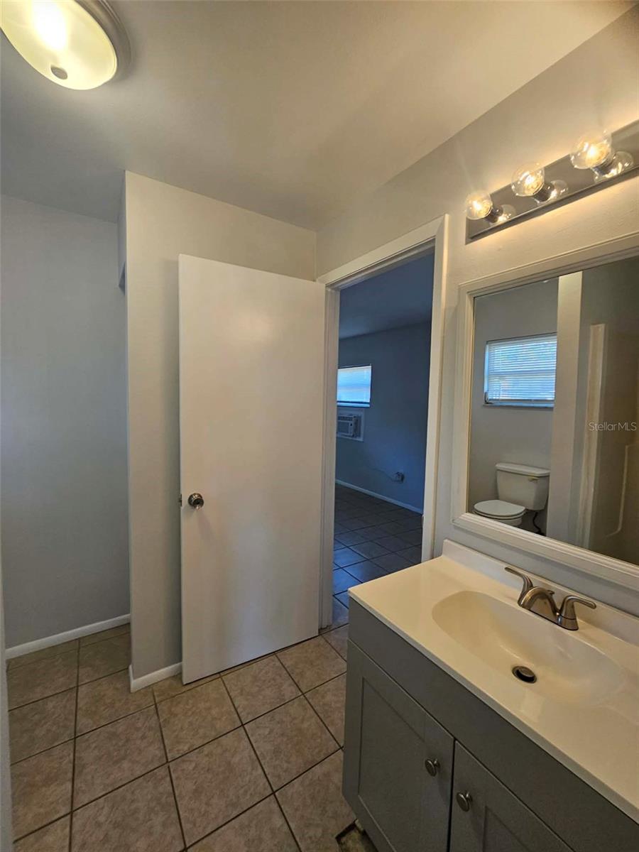 Image 10 of 10 For 2403 21st Avenue W