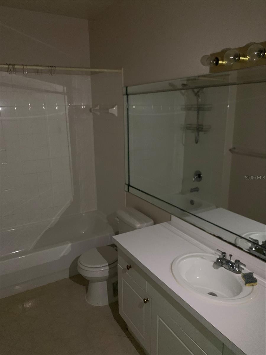 Image 11 of 11 For 5122 Northridge Road 102