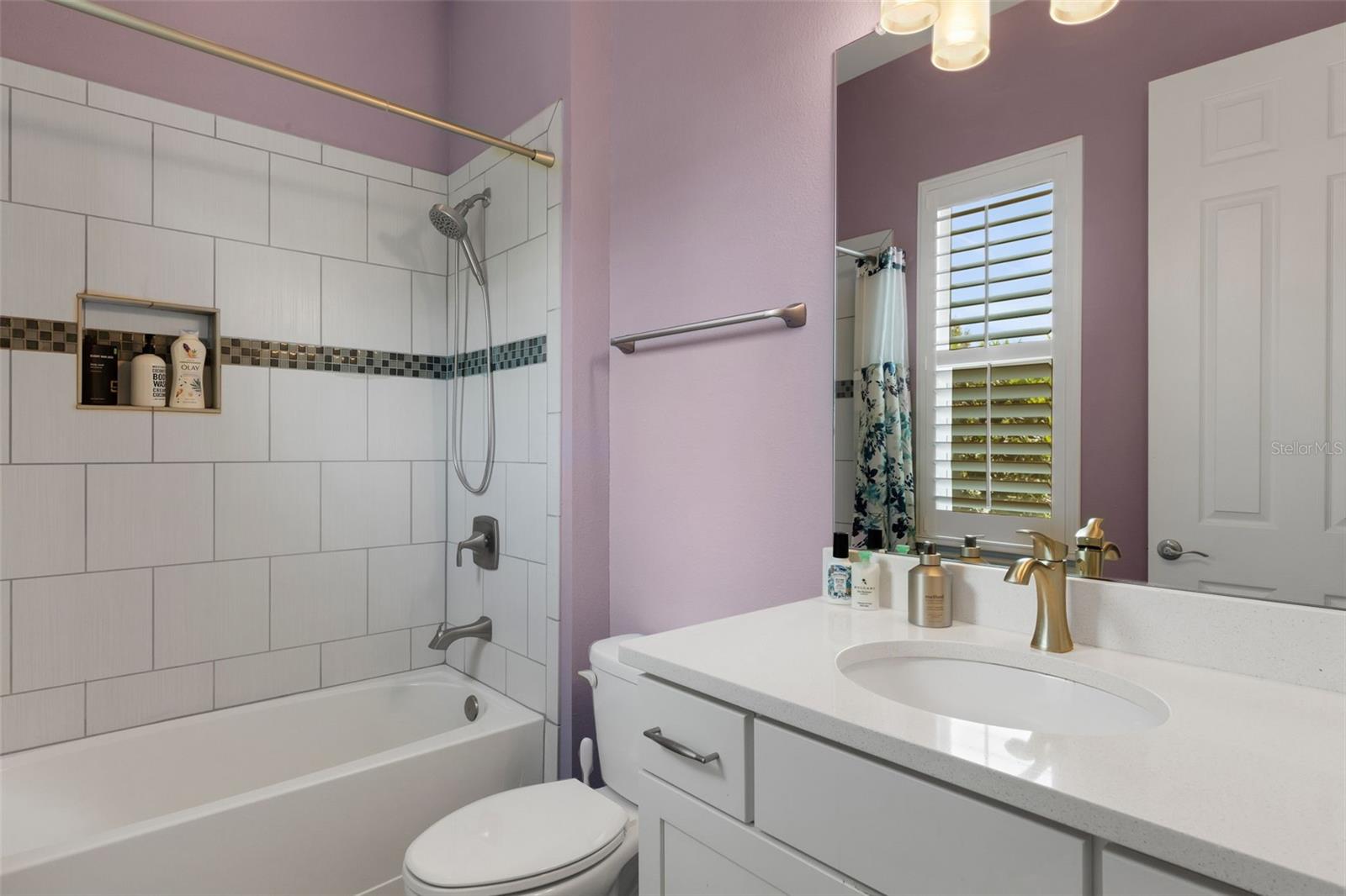 Image 50 of 70 For 380 165th Court Ne