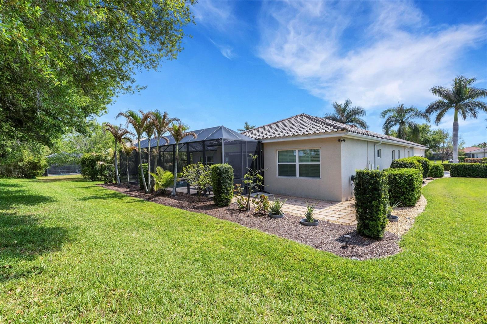 Image 57 of 70 For 380 165th Court Ne