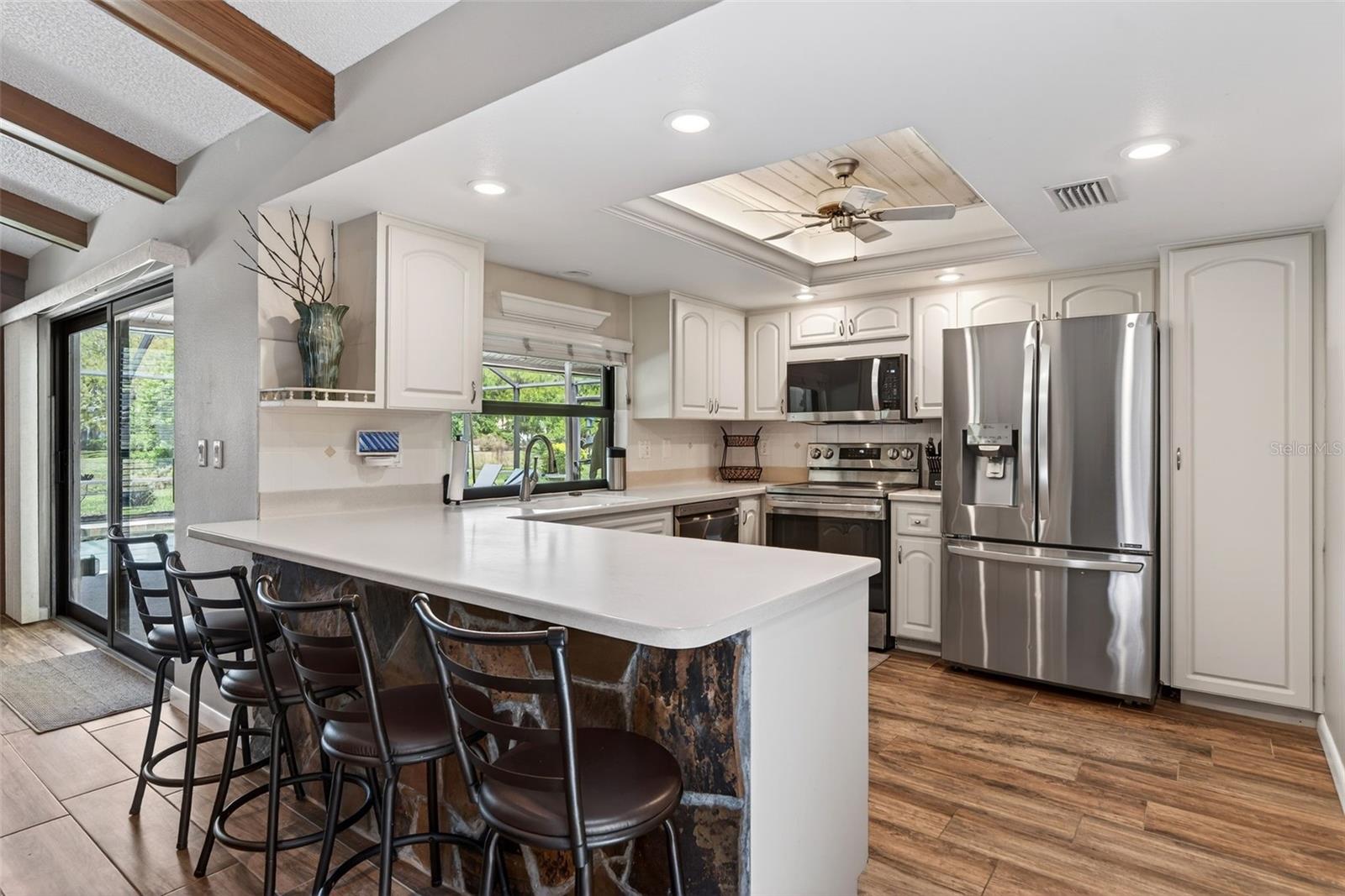 Image 21 of 75 For 4964 Candlebush Circle