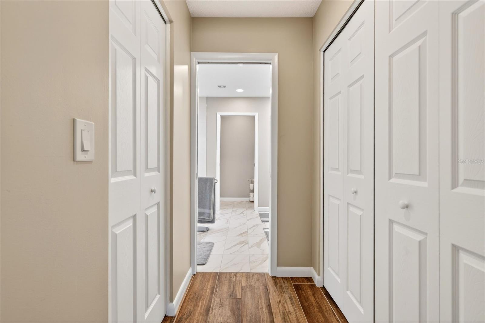 Image 28 of 75 For 4964 Candlebush Circle