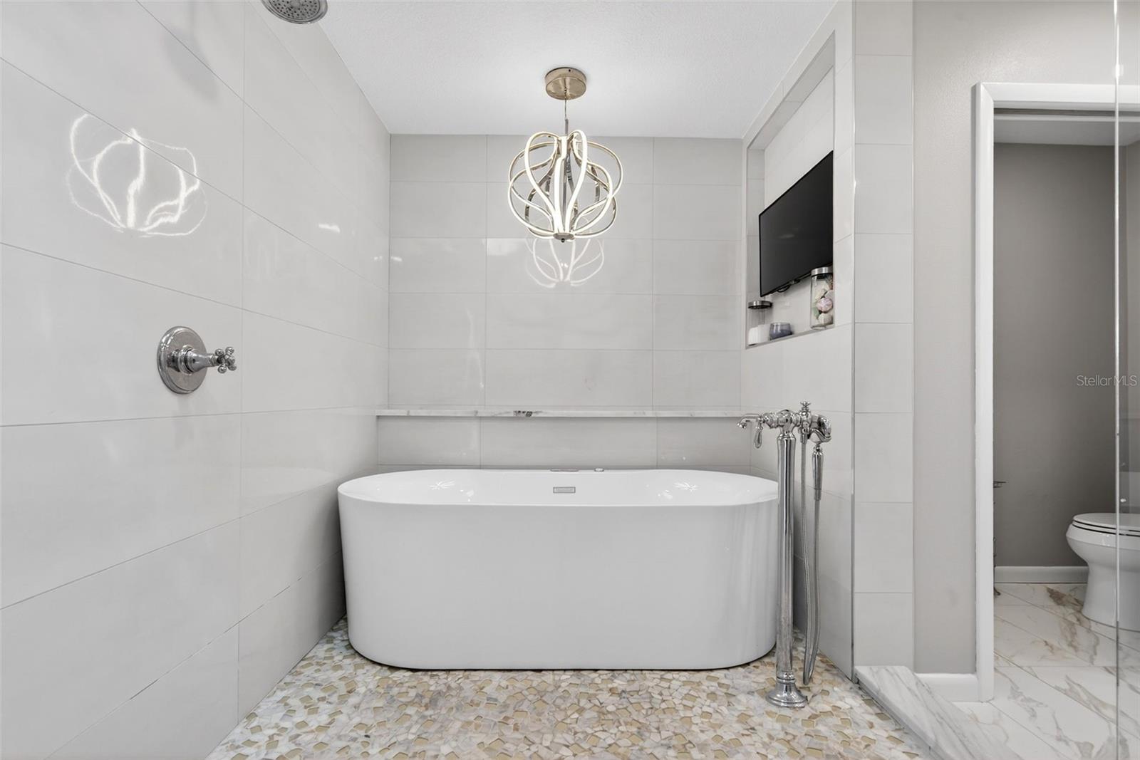 Image 32 of 75 For 4964 Candlebush Circle