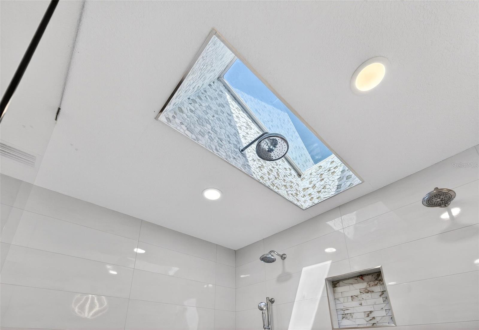 Image 34 of 75 For 4964 Candlebush Circle