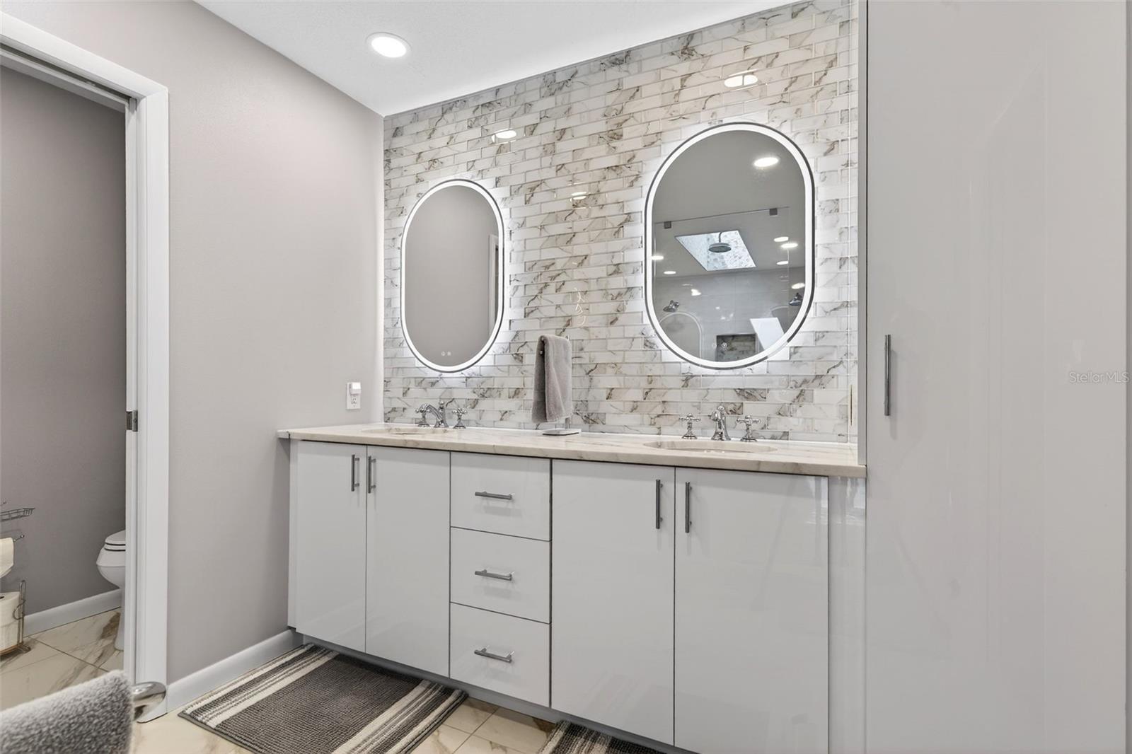 Image 36 of 75 For 4964 Candlebush Circle