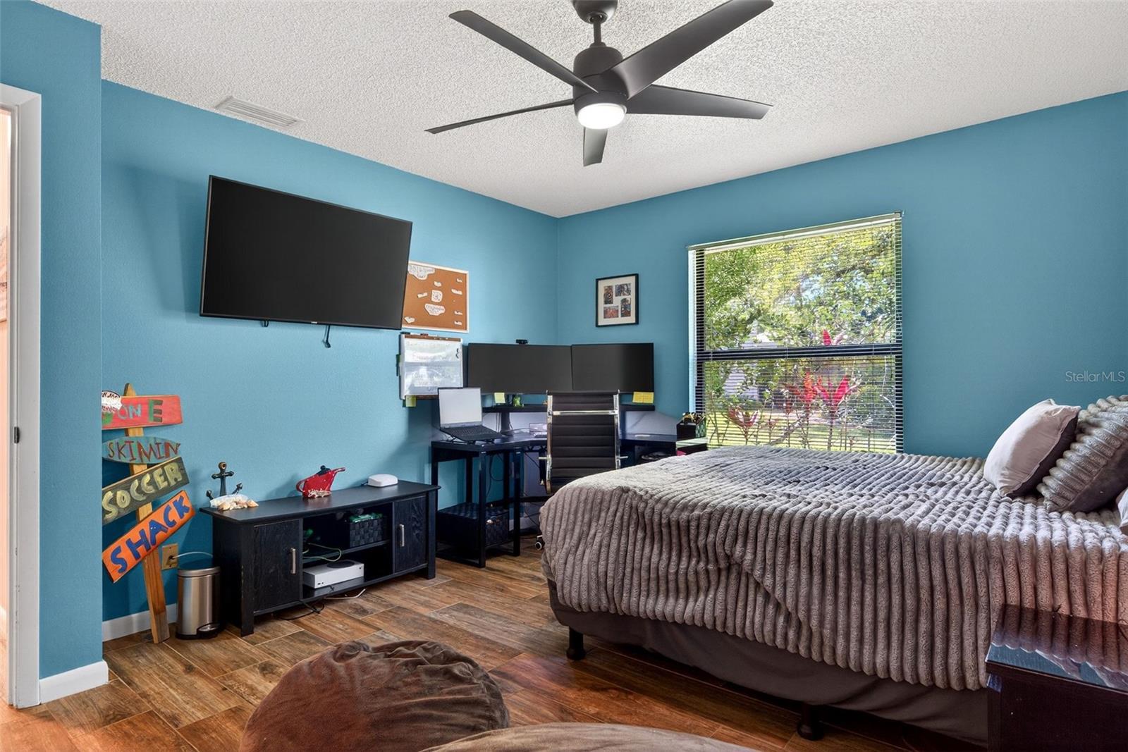 Image 38 of 75 For 4964 Candlebush Circle