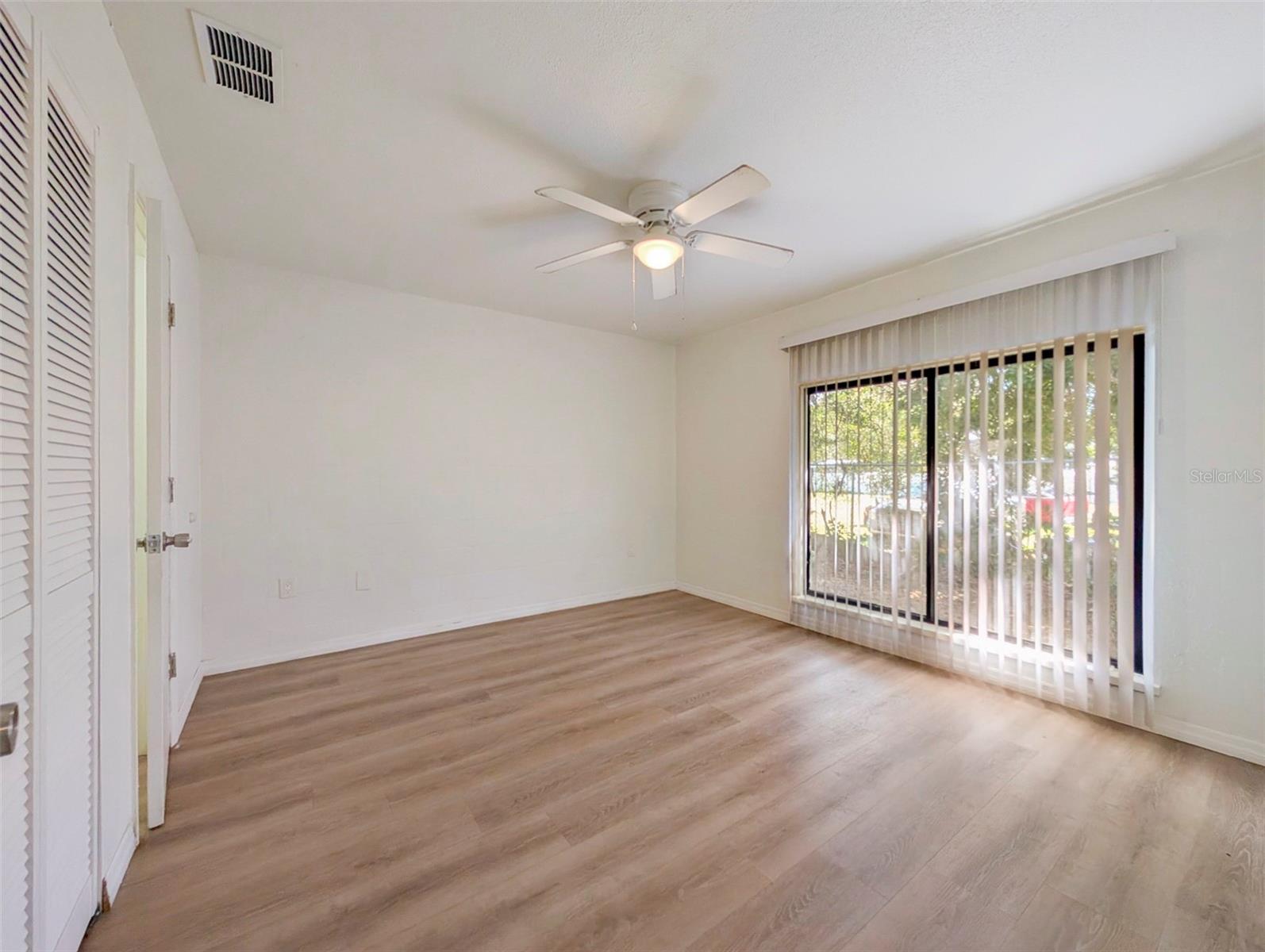 Image 10 of 21 For 2422 11th Street W