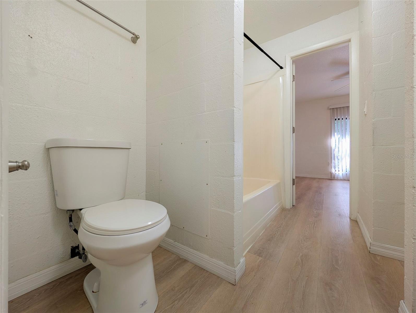 Image 13 of 21 For 2422 11th Street W