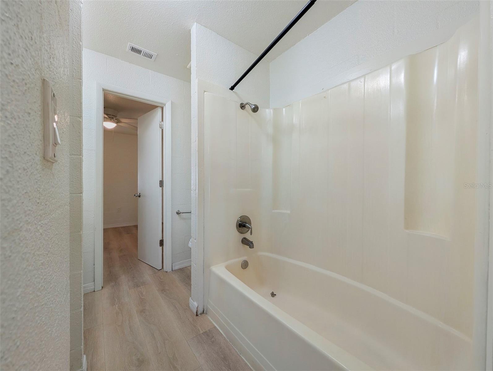 Image 14 of 21 For 2422 11th Street W