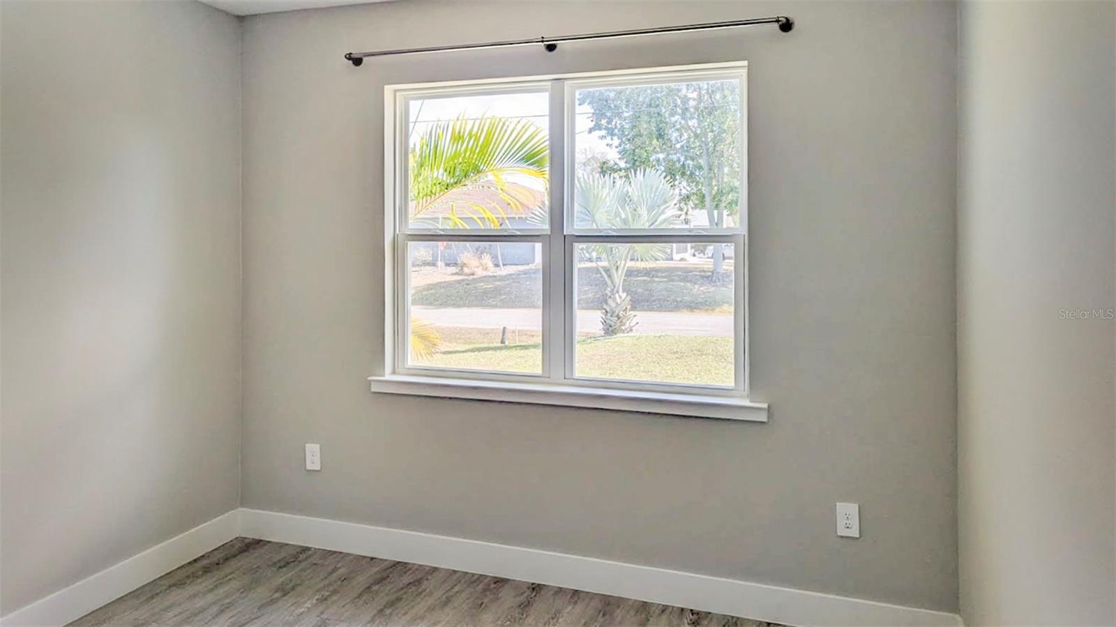 Image 17 of 21 For 2422 11th Street W