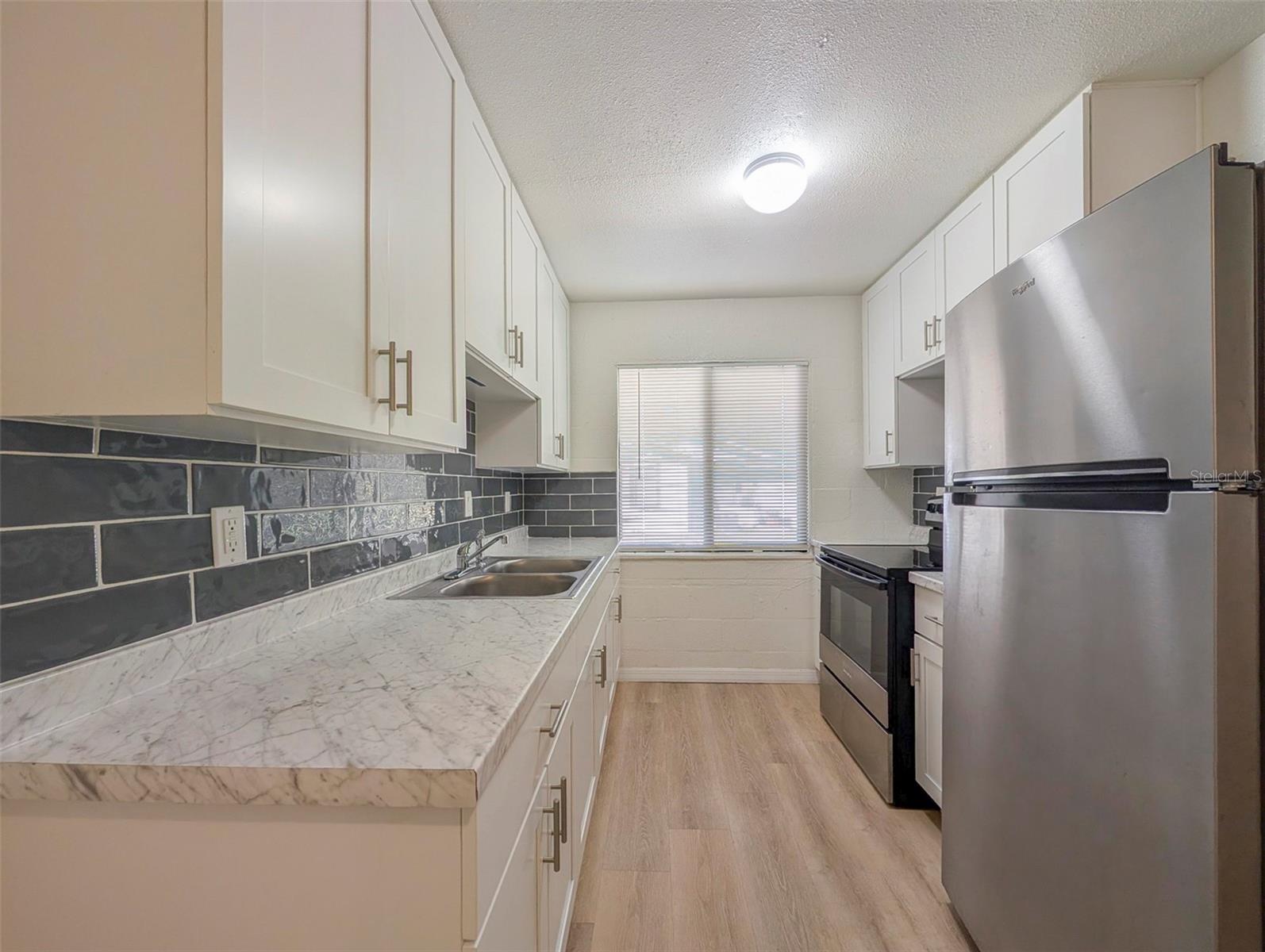 Image 4 of 21 For 2422 11th Street W