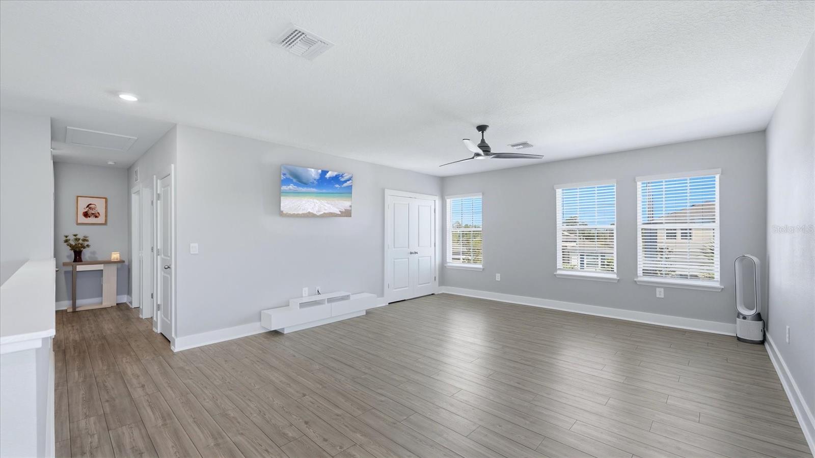 Image 23 of 60 For 2109 Midnight Pearl Drive