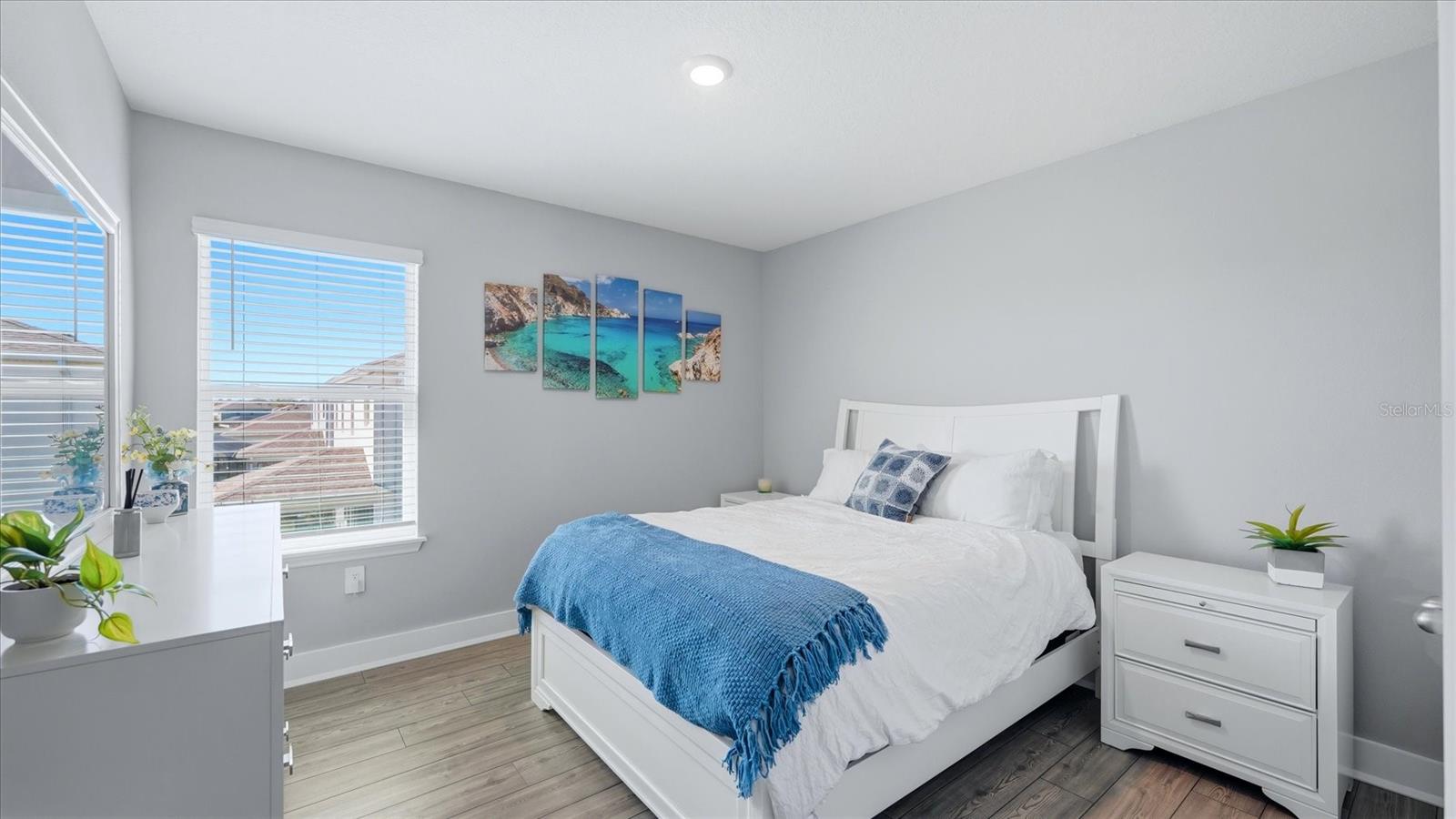 Image 32 of 60 For 2109 Midnight Pearl Drive