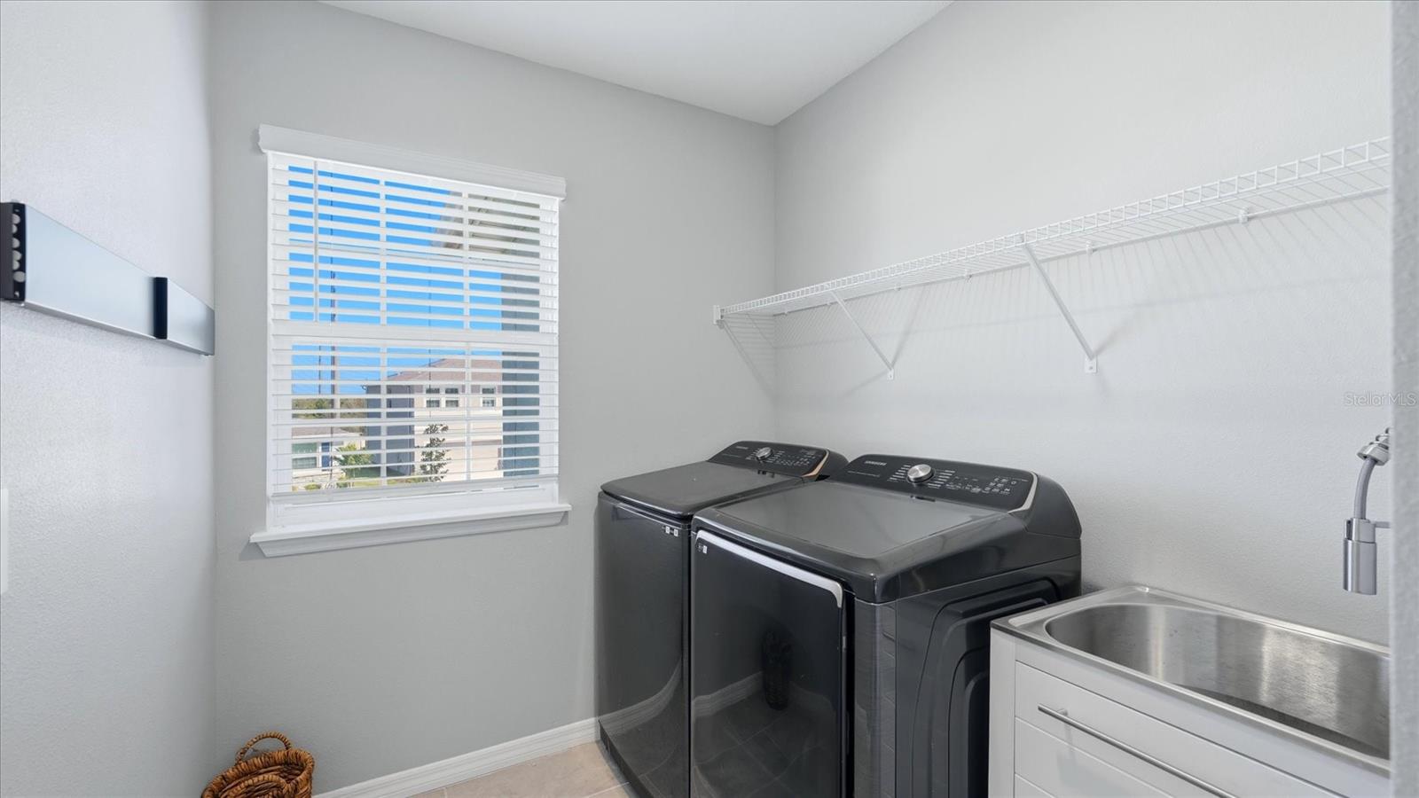 Image 37 of 60 For 2109 Midnight Pearl Drive