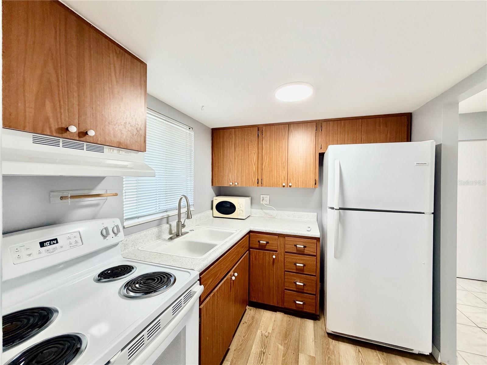 Image 12 of 26 For 1825 Flamingo Boulevard O26