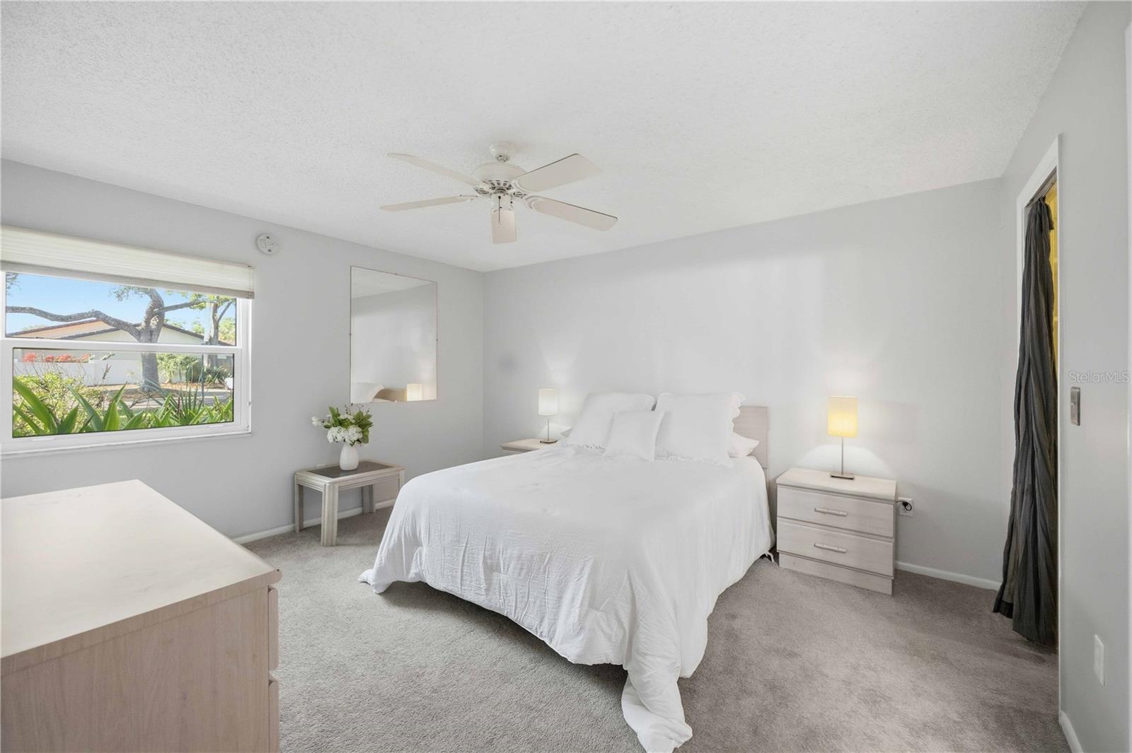 Image 18 of 44 For 3259 Beneva Road 101