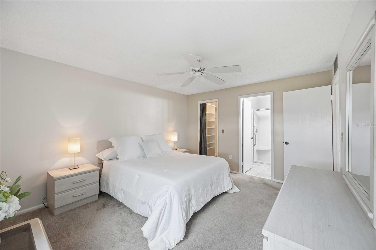 Image 20 of 44 For 3259 Beneva Road 101