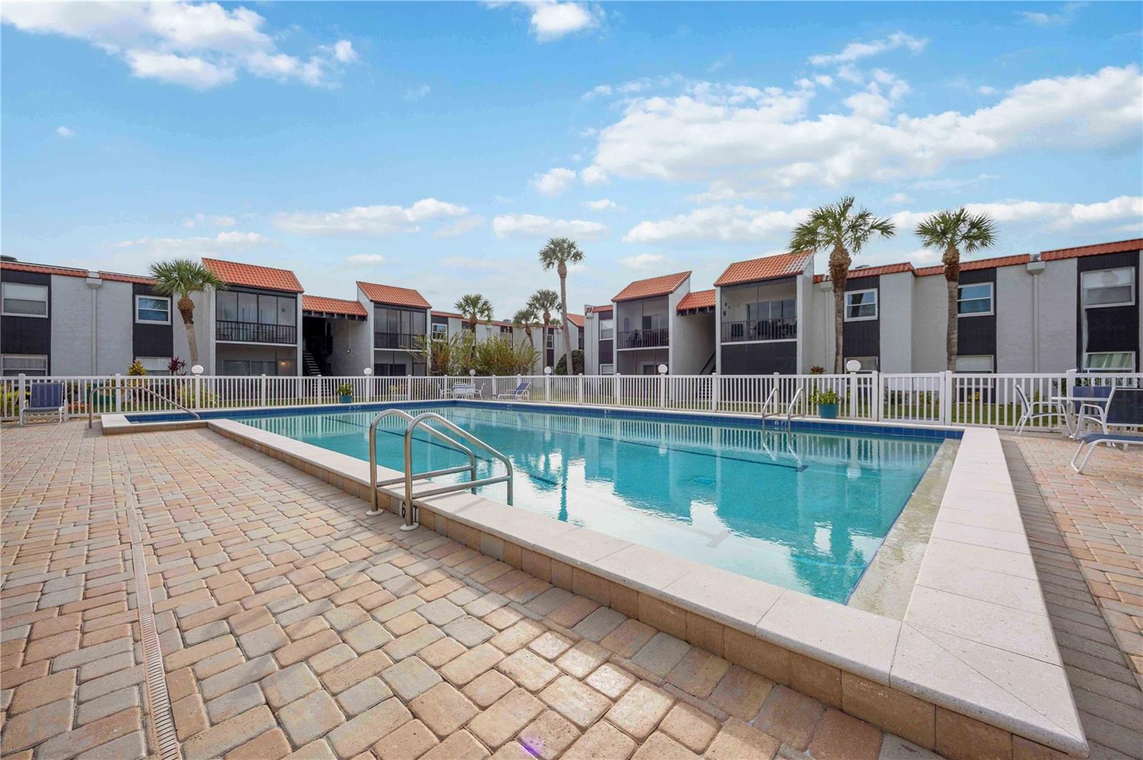 Image 39 of 44 For 3259 Beneva Road 101