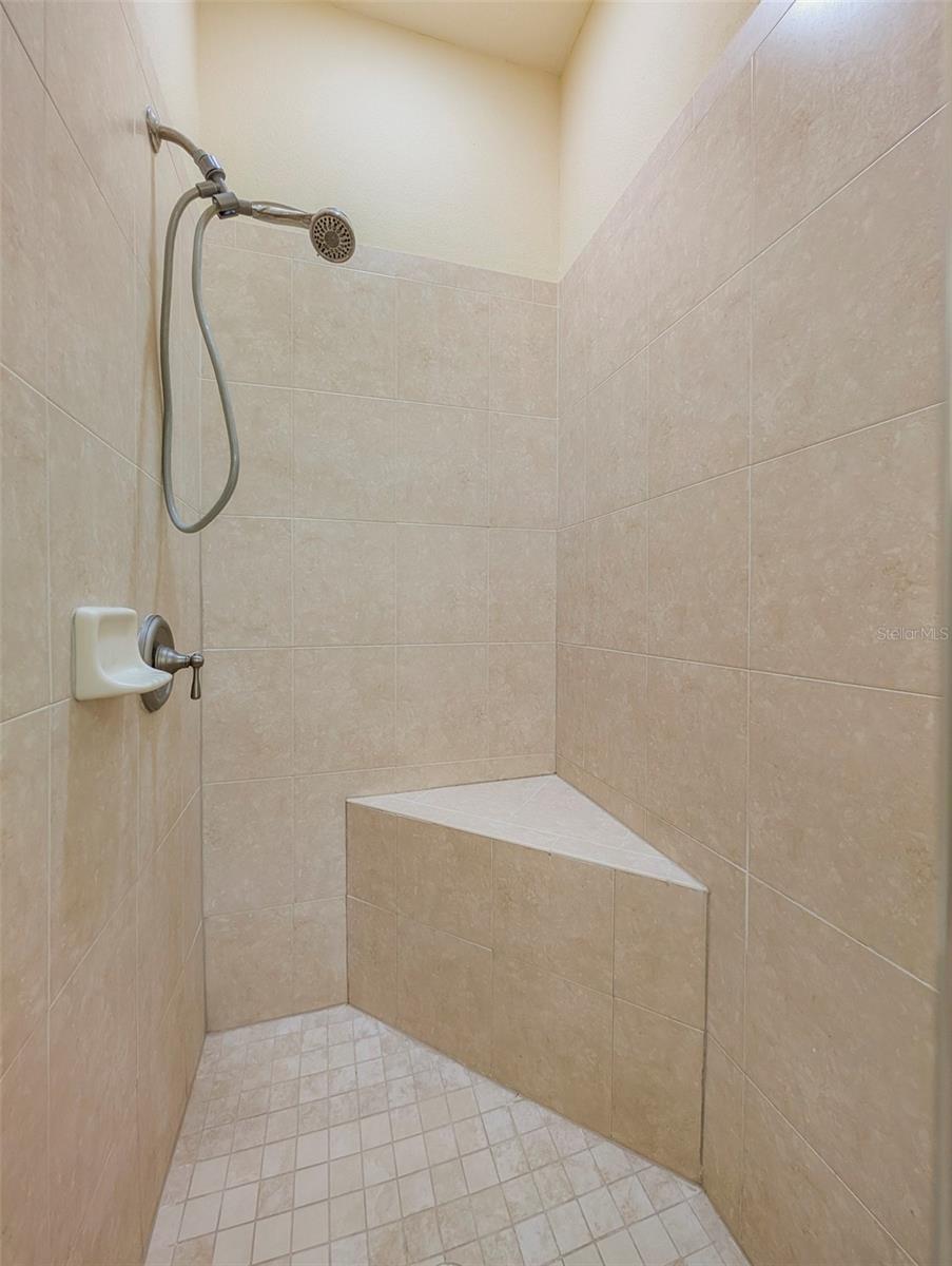 Image 18 of 39 For 6507 37th Street E