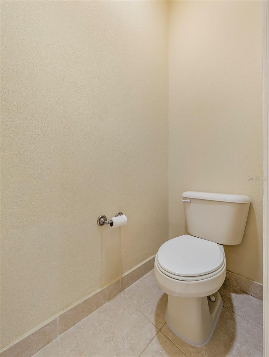 Image 19 of 39 For 6507 37th Street E