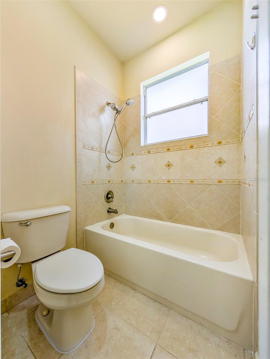 Image 27 of 39 For 6507 37th Street E