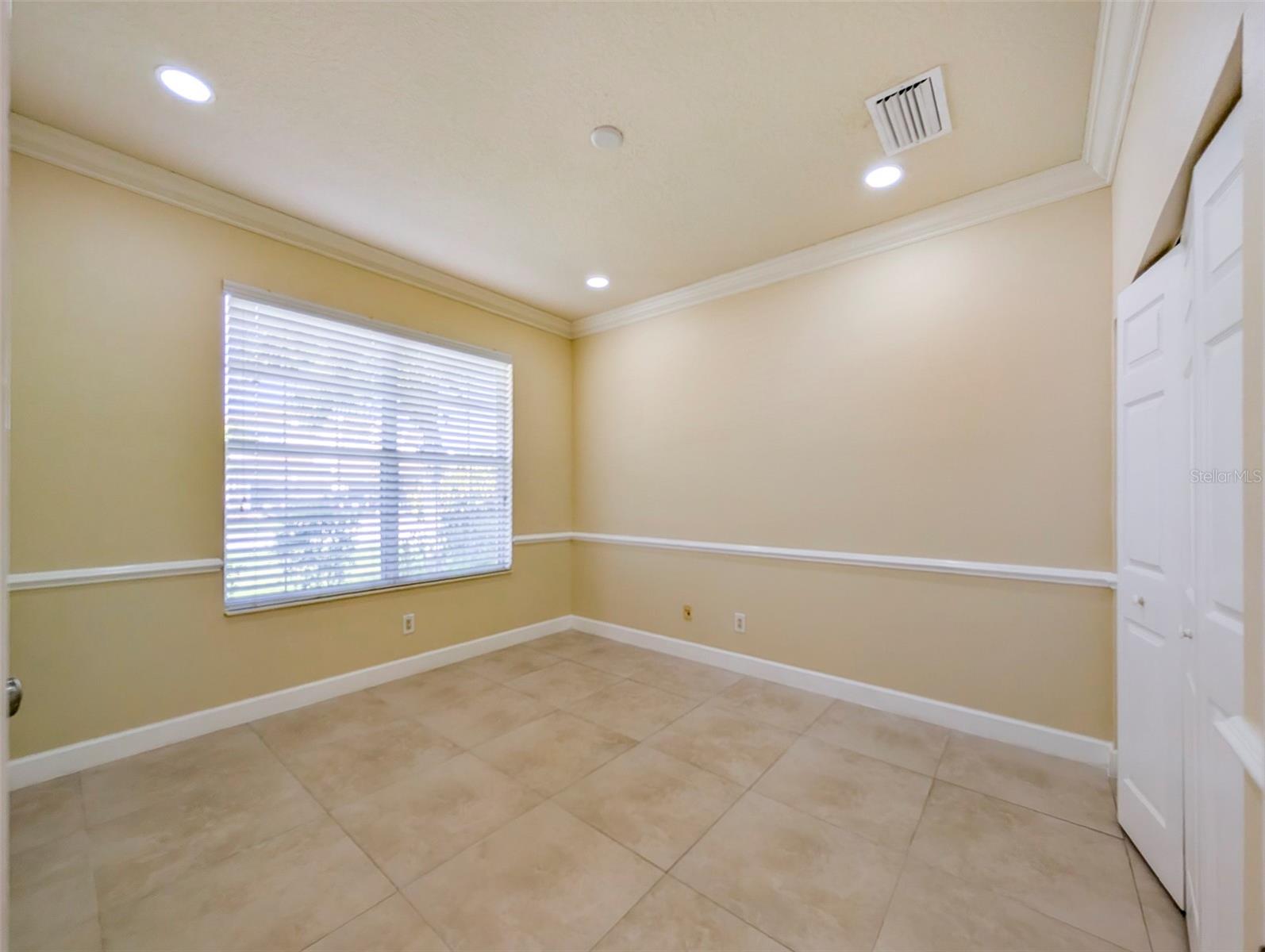 Image 28 of 39 For 6507 37th Street E