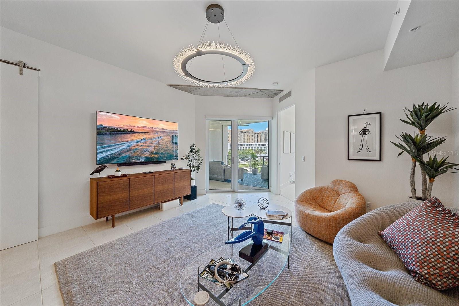 Image 14 of 32 For 332 Cocoanut Avenue 406