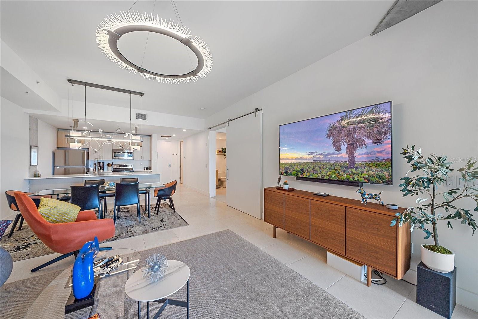 Image 16 of 32 For 332 Cocoanut Avenue 406