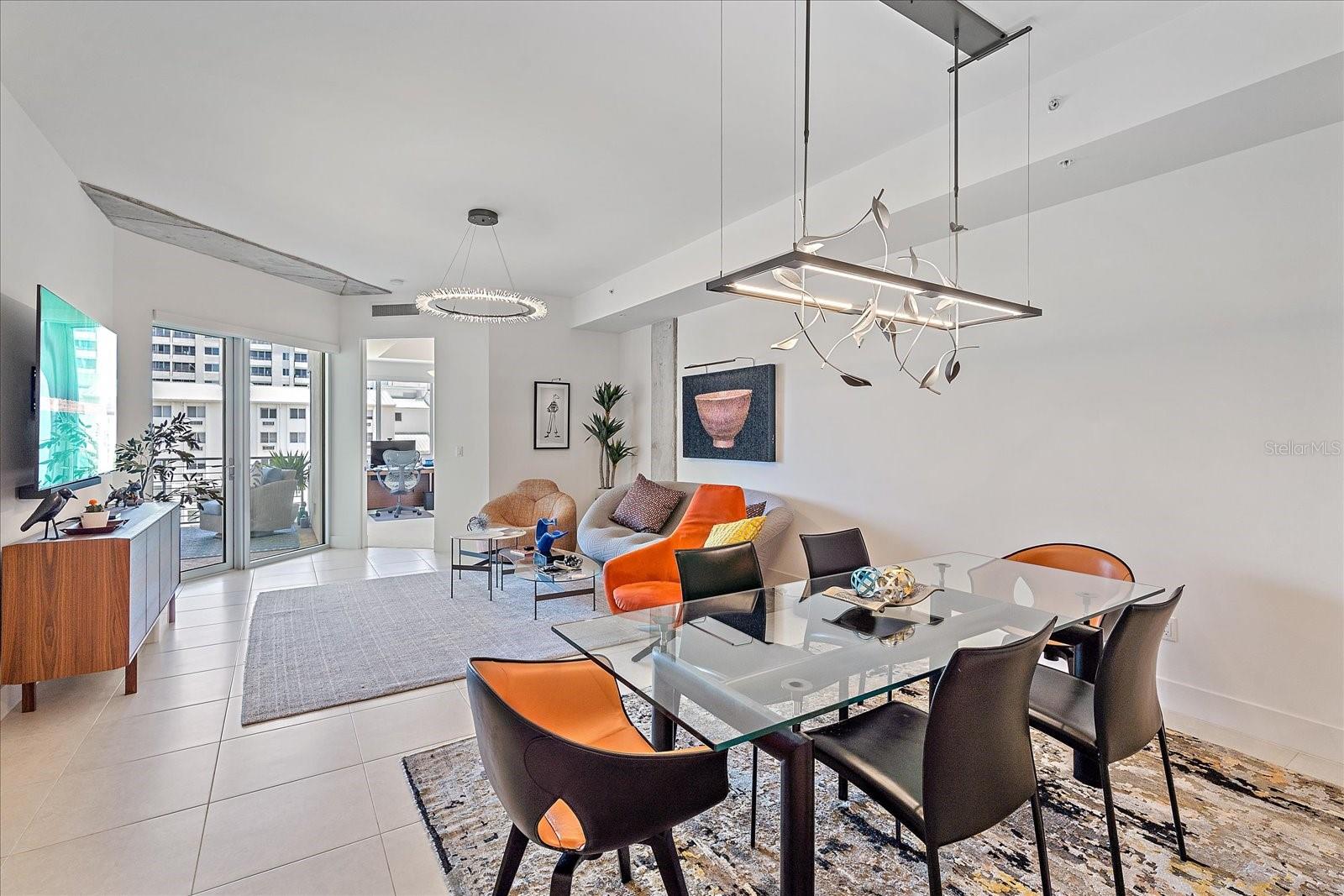 Image 4 of 32 For 332 Cocoanut Avenue 406