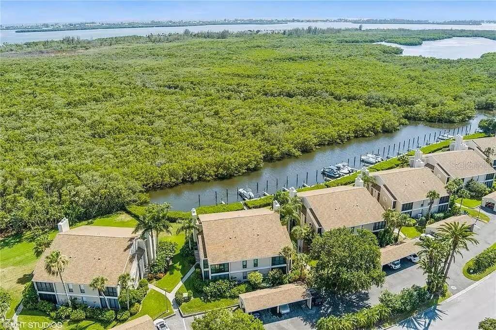 Image 3 of 44 For 8626 54th Avenue W 29