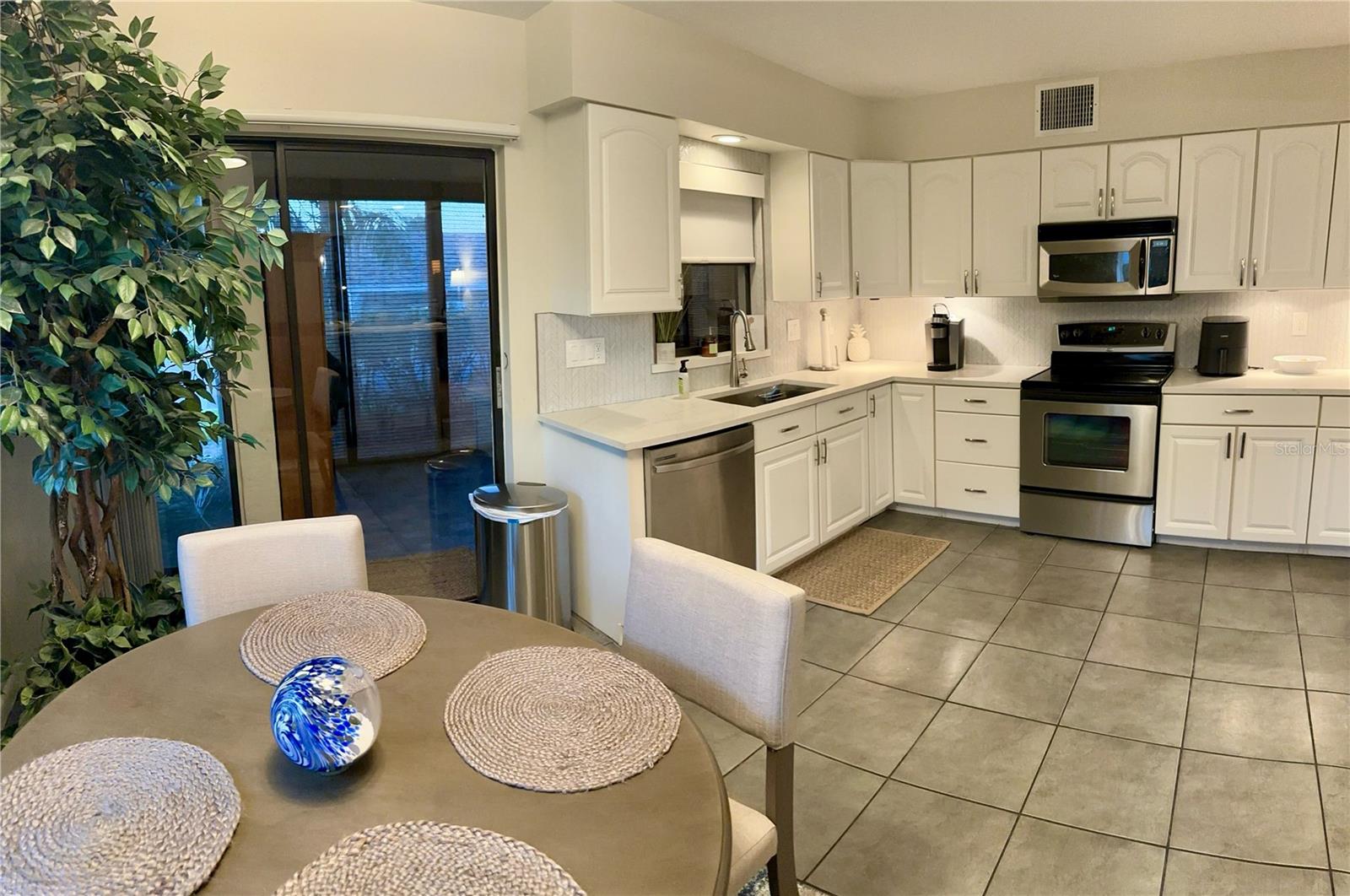 Image 9 of 44 For 8626 54th Avenue W 29