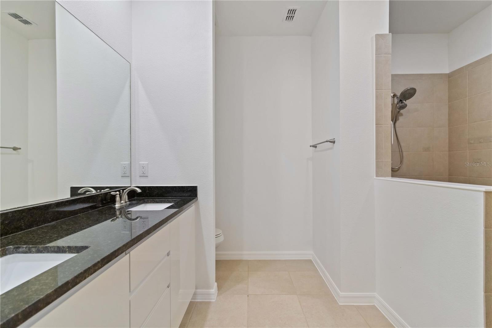 Image 21 of 30 For 4239 Belladonna Avenue