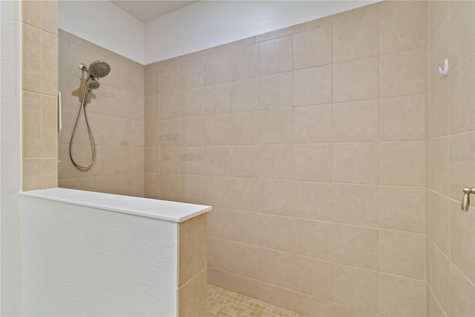 Image 24 of 30 For 4239 Belladonna Avenue