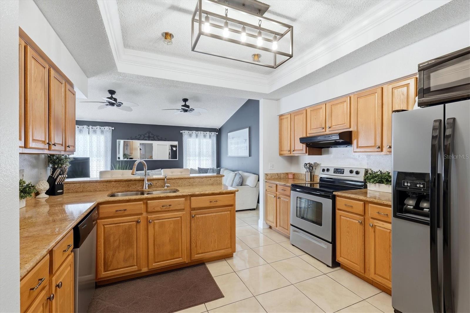 Image 19 of 42 For 8421 Country Park Way