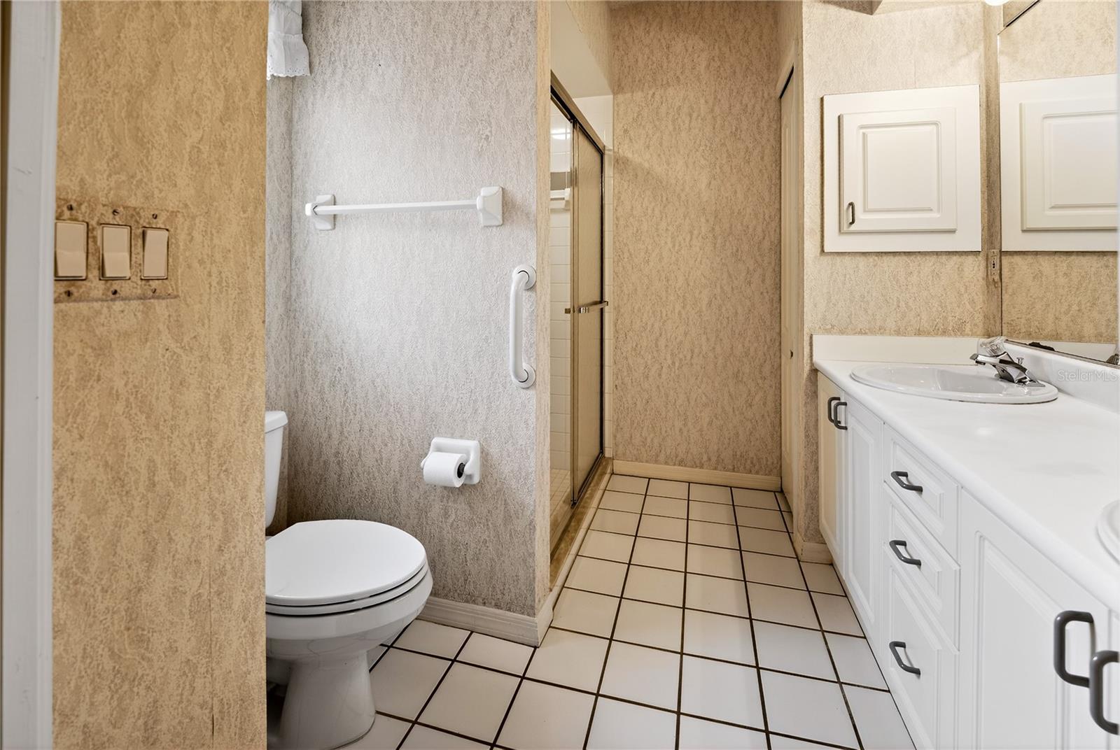 Image 13 of 21 For 4436 Fern Drive 5