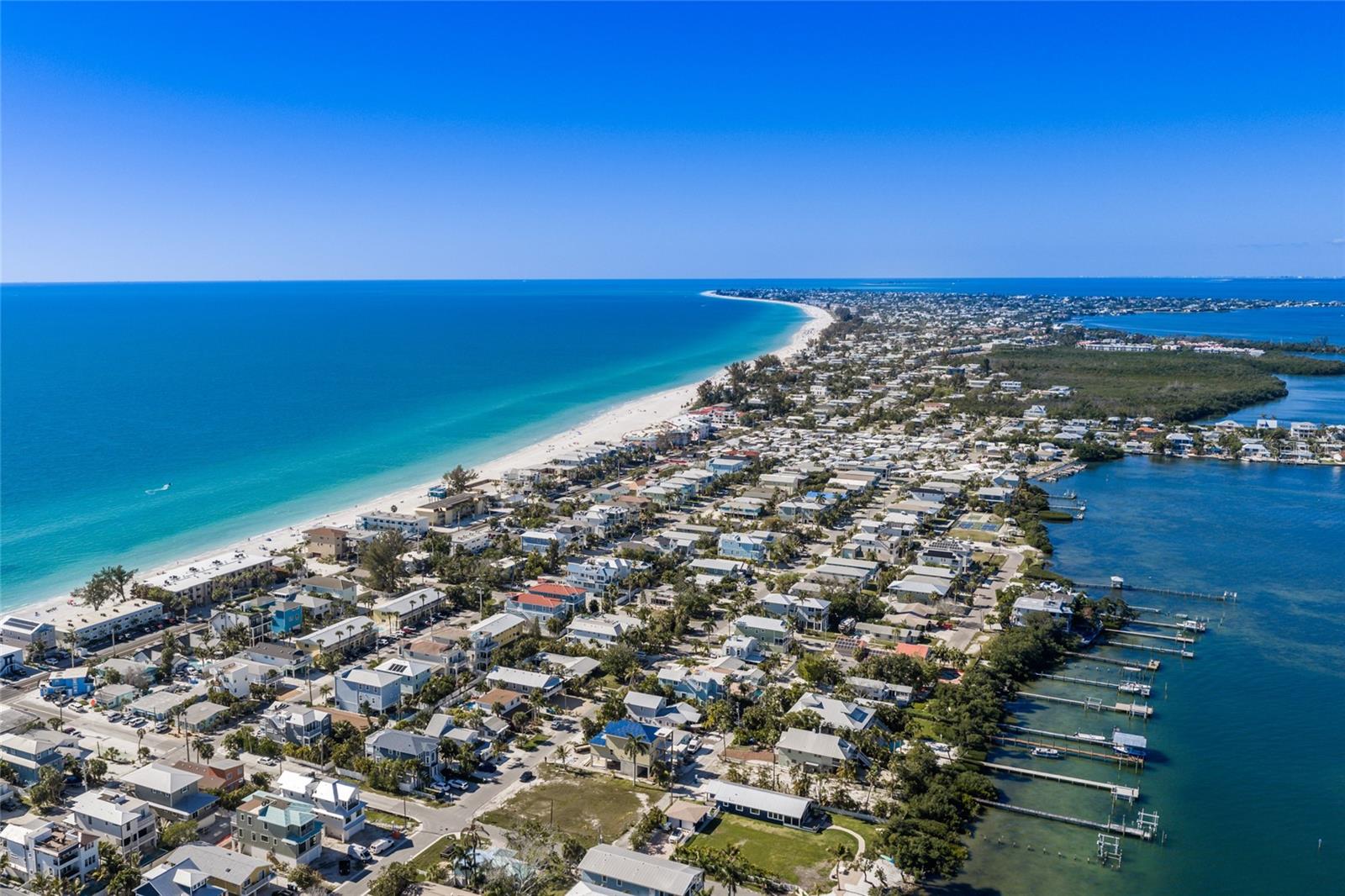 Image 3 of 8 For 300 23rd Street N